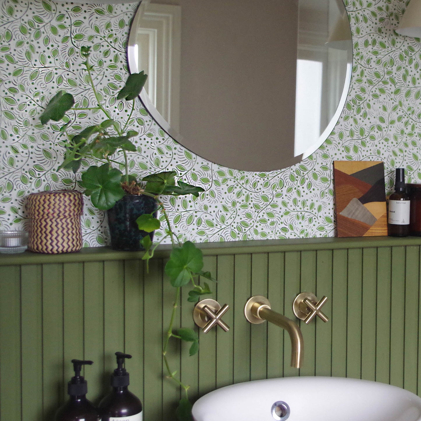 Little Leaves - Green Wallpaper