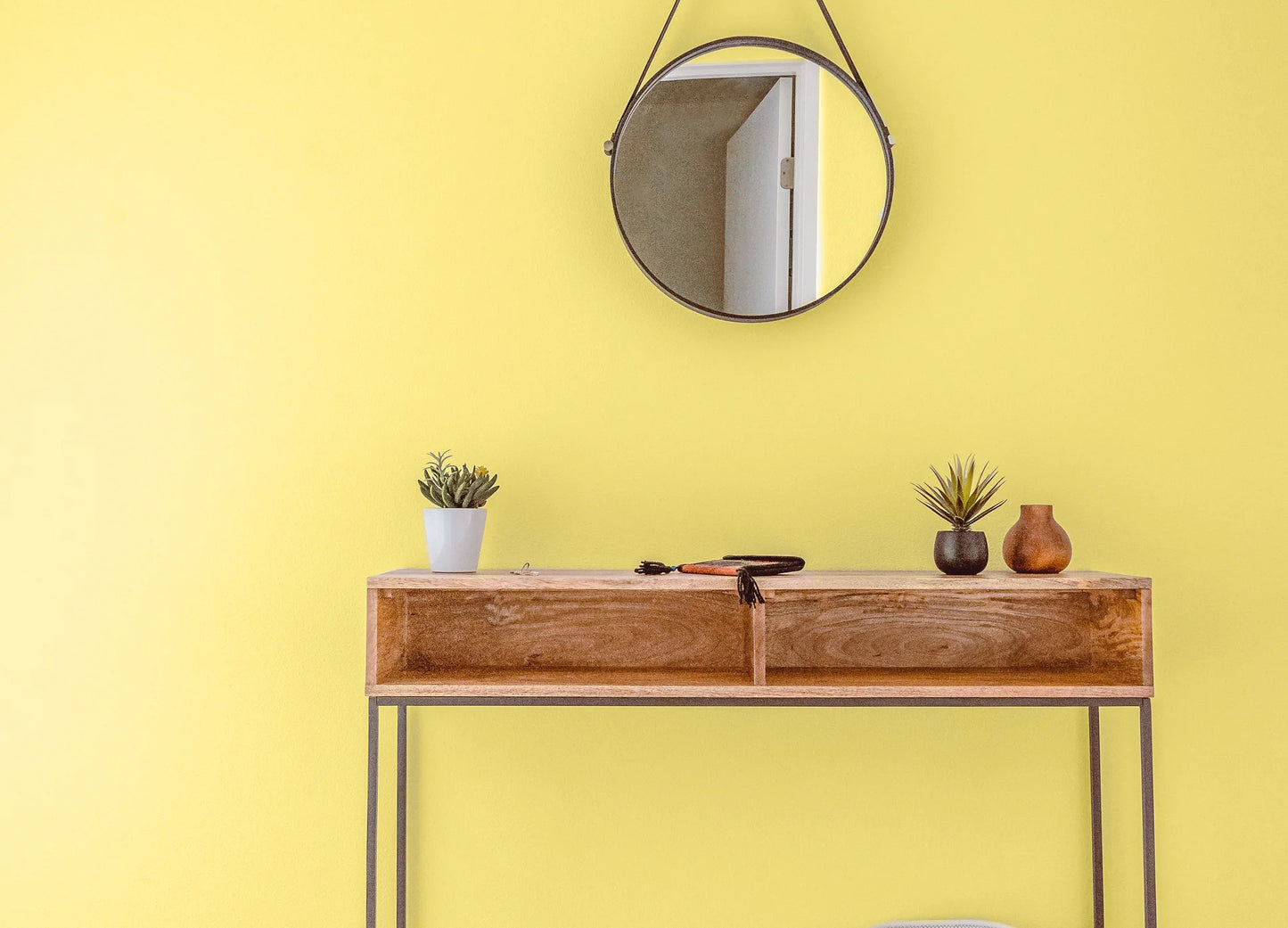 Calming Yellow matt emulsion paint